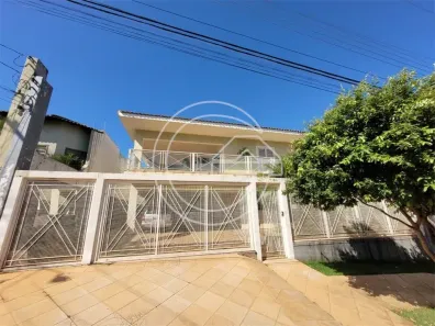 Casa com 4 Quartos à venda, 400m² no Centro, Marília