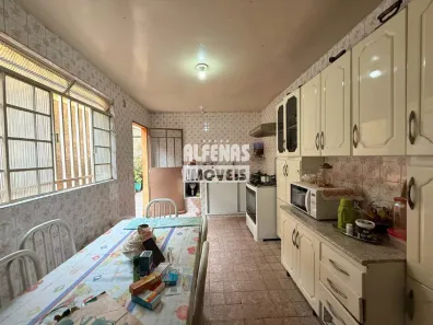 Casa com 2 Quartos à venda, 360m² no Conjunto Água Branca, Contagem