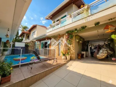 Casa com 5 Quartos à venda, 220m² no Balneário Flórida Peruíbe, Peruíbe