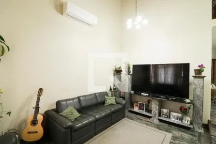 Casa com 4 Quartos à venda, 220m² no Jardim do Colégio (Zona Norte), São Paulo