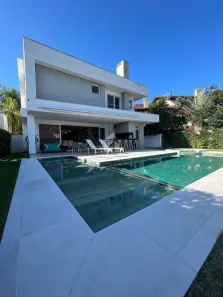 Casa com 5 Quartos à venda, 380m² no Jurerê Internacional, Florianópolis