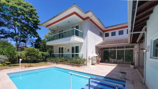 Casa com 4 Quartos à venda, 567m² no Itaipu, Niterói