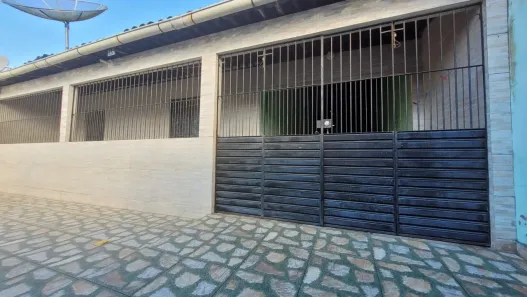 Casa com 3 Quartos à venda, 200m² no Benedito Bentes, Maceió