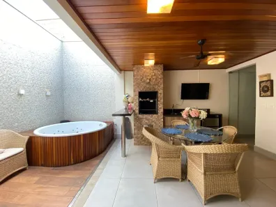 Casa de Condomínio com 3 Quartos à venda, 140m² no Jardim Sul, Uberlândia