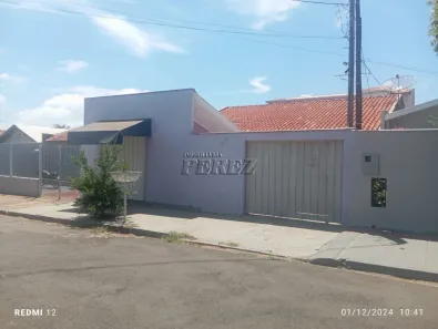 Casa com 4 Quartos à venda, 178m² no Conjunto Cafezal 1, Londrina