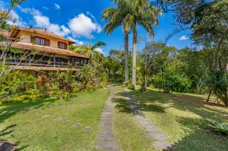 Casa de Condomínio com 3 Quartos à venda, 499m² no Samambaia, Petrópolis
