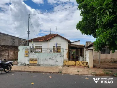Casa com 2 Quartos à venda, 100m² no Nossa Senhora da Abadia, Uberaba