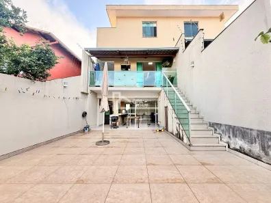 Casa com 3 Quartos à venda, 220m² no Parque Xangri-Lá, Contagem