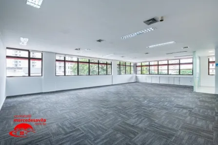 Sala Comercial à venda, 130m² no Brooklin Paulista, São Paulo