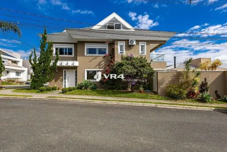 Casa com 3 Quartos à venda, 257m² no Fazendinha, Curitiba