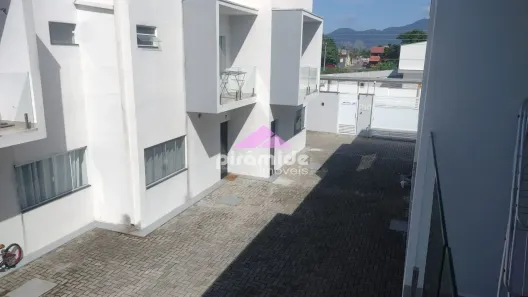 Casa com 2 Quartos à venda, 79m² no Pontal de Santa Marina, Caraguatatuba