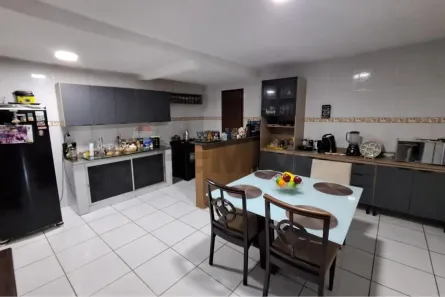 Casa com 3 Quartos à venda, 192m² no Parangaba, Fortaleza