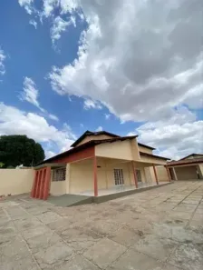 Sobrado com 6 Quartos à venda, 354m² no São João, Teresina