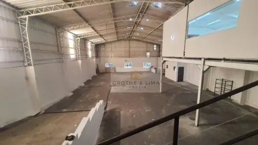 Galpão/Depósito/Armazém para alugar, 550m² no Jardim Satélite, São José dos Campos