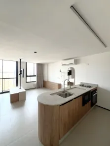 Apartamento com 1 Quarto para alugar, 44m² no Zona 07, Maringá