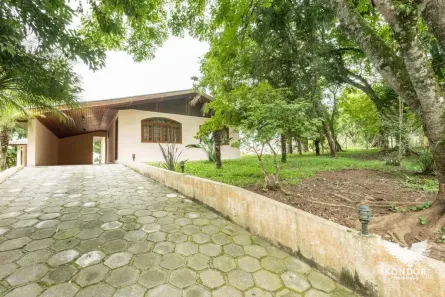 Lote/Terreno à venda, 200m² no Butiatuvinha, Curitiba