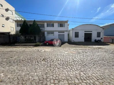 Imóvel Comercial com 4 Quartos à venda, 291m² no Nossa Senhora Medianeira, Santa Maria