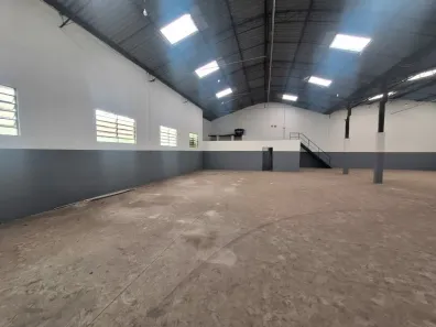 Galpão/Depósito/Armazém para alugar, 1000m² no Ferreira, São Paulo