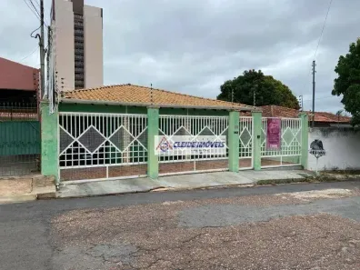 Casa com 4 Quartos à venda, 254m² no Jardim Petrópolis, Cuiabá