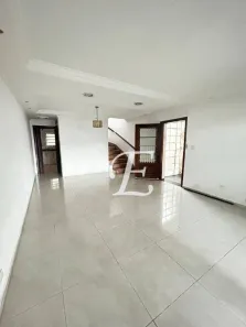 Sobrado com 3 Quartos à venda, 244m² no Água Fria, São Paulo
