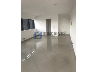 Sala Comercial à venda, 40m² no Vila Gilda, Santo André