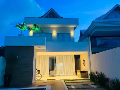 Casa de Condomínio com 4 Quartos à venda, 600m² no Recreio dos Bandeirantes, Rio de Janeiro