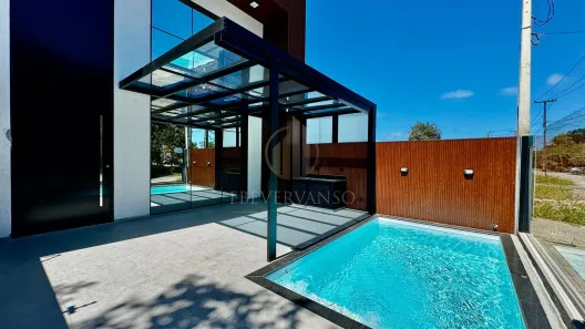 Sobrado com 3 Quartos à venda, 144m² no Guaratuba, Guaratuba