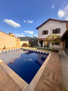 Casa com 4 Quartos à venda, 280m² no Planalto, Belo Horizonte