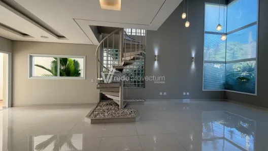 Casa de Condomínio com 3 Quartos para venda ou aluguel, 330m² no Swiss Park, Campinas