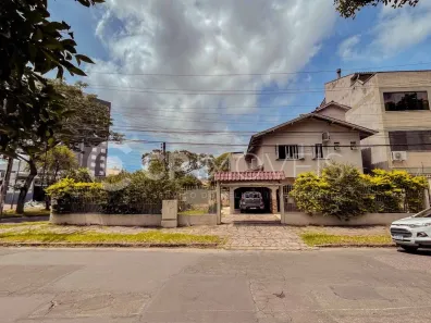 Casa com 6 Quartos à venda, 253m² no Jardim Itu, Porto Alegre
