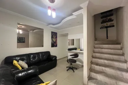 Casa com 2 Quartos à venda, 90m² no Serrano, Belo Horizonte