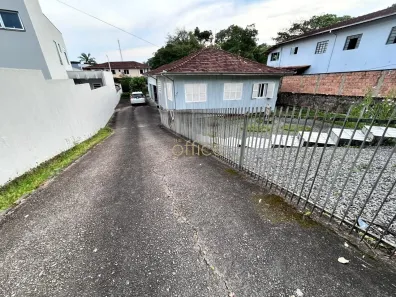 Lote/Terreno à venda, 831m² no Anita Garibaldi, Joinville
