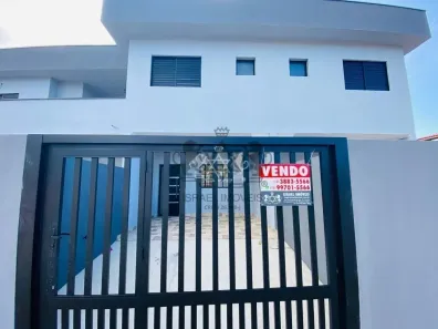 Sobrado com 2 Quartos à venda, 76m² no Balneário Gardem Mar, Caraguatatuba