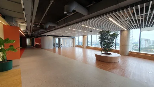 Sala Comercial para alugar, 1602m² no Parque Industrial Tomas Edson, São Paulo