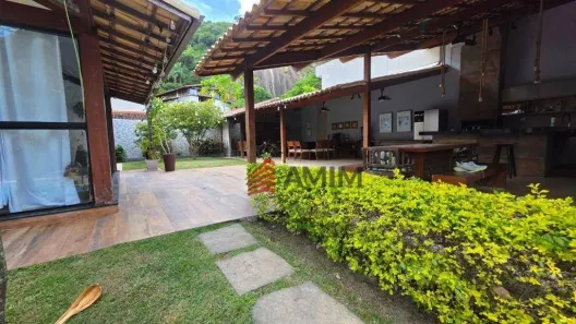 Casa de Condomínio com 4 Quartos à venda, 450m² no Itacoatiara, Niterói
