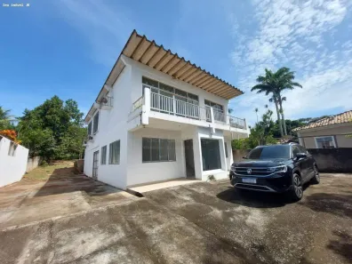 Casa com 4 Quartos à venda, 230m² no Praça da Bandeira, Araruama