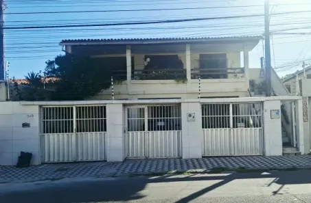 Casa com 5 Quartos à venda, 448m² no Montese, Fortaleza