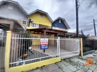 Casa com 3 Quartos para alugar, 80m² no Guanabara, Joinville