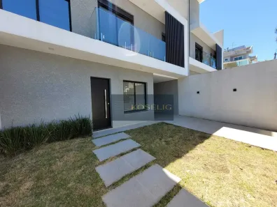 Sobrado com 3 Quartos à venda, 147m² no Santo Inácio, Curitiba
