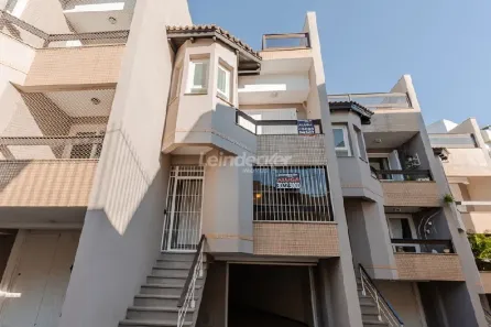 Casa de Condomínio com 3 Quartos para alugar, 300m² no Boa Vista, Porto Alegre