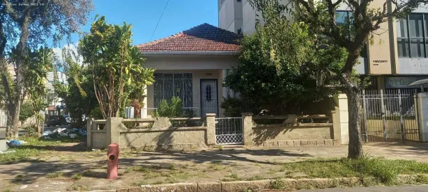 Casa com 3 Quartos à venda, 246m² no Menino Deus, Porto Alegre