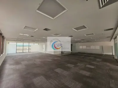 Sala Comercial para alugar, 251m² no Vila Olímpia, São Paulo