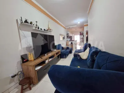 Casa com 2 Quartos à venda, 67m² no Jardim Europa, Uberlândia