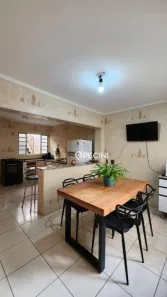 Casa com 4 Quartos à venda, 235m² no Zona Central, Rio Claro