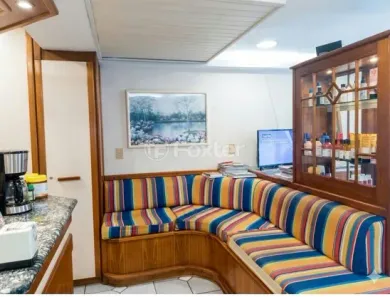 Sala Comercial à venda, 84m² no Independência, Porto Alegre