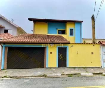 Sobrado com 4 Quartos à venda, 264m² no Jardim Modelo, Suzano