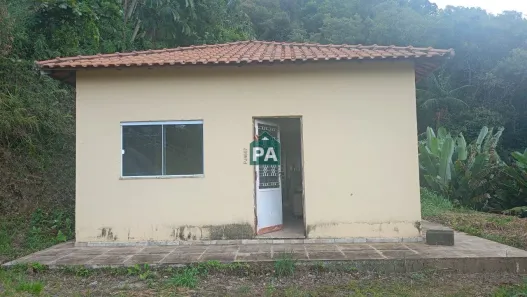 Fazenda/Sítio com 2 Quartos à venda, 2000m² no , Caldas