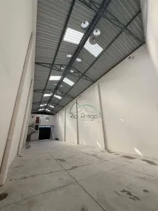 Galpão/Depósito/Armazém para alugar, 530m² no Ramos, Rio de Janeiro