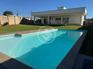 Casa com 3 Quartos à venda, 1203m² no , Hidrolândia