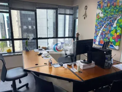 Sala Comercial para alugar, 176m² no Vila Olímpia, São Paulo